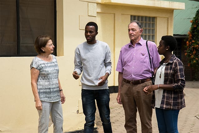 Top tour guides: Irene and Wens facilitate school tours for our guests. 