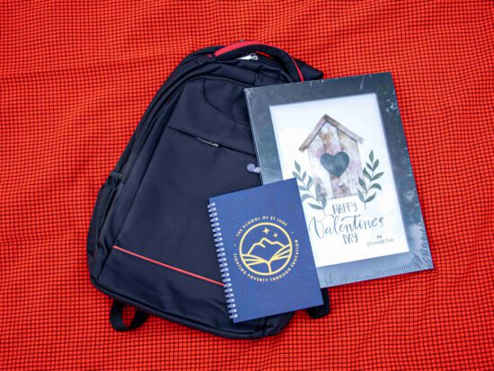 Form 6 graduate gift pack